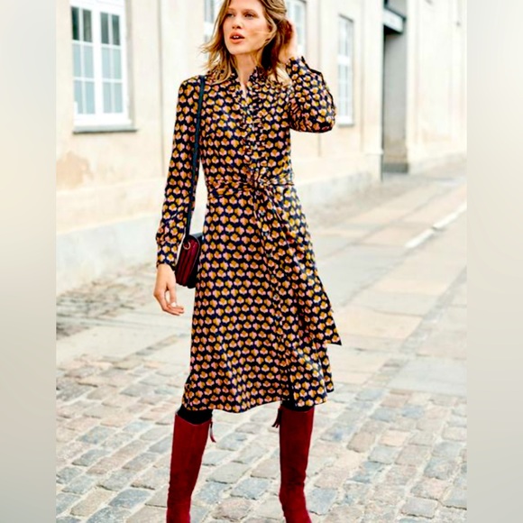 Boden Dresses & Skirts - Boden Navy Oak Leaf Clover Long Sleeve Shirt Dress With Frill Details